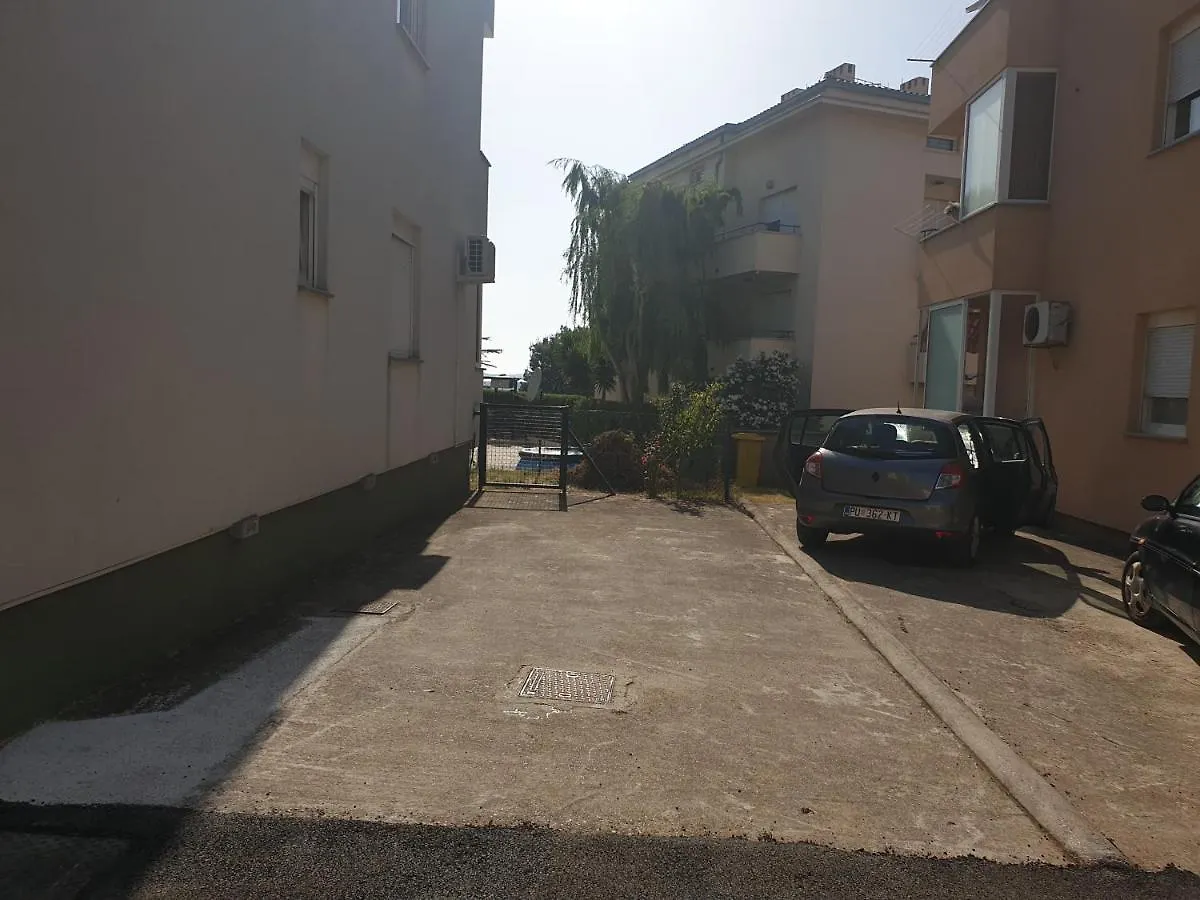 Lilly Apartment, 3 Min Beach, 10 Min Center Medulin 0*,